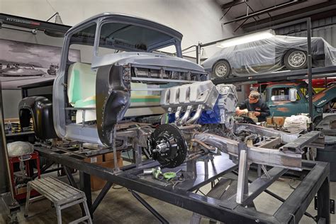 custom car fabrication shop